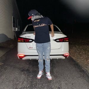 Meet your Posher, Cesar